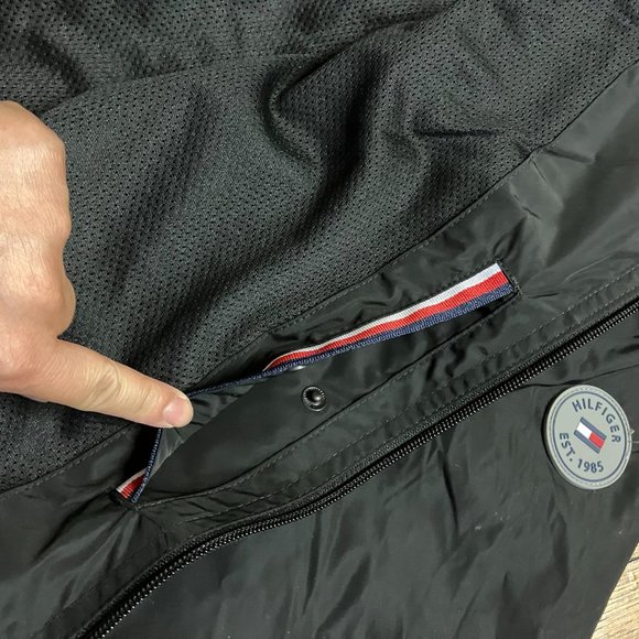 Tommy Hilfiger Men's Bomber Jacket - Black - Picture 7 of 9